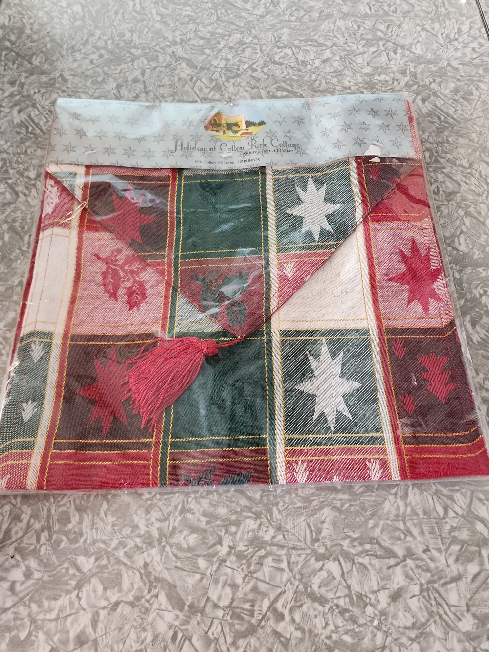 Holiday at Cotton Park Cottage Table Runner - Green Plaid